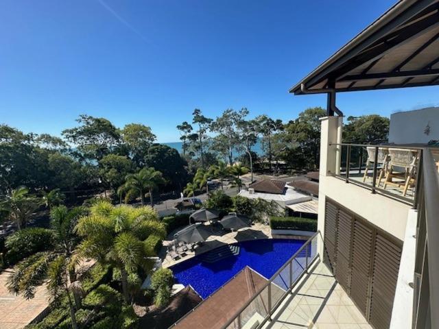 阿莱格拉赫维湾美爵公寓式酒店 外观 照片 View from the balcony of a two-bedroom apartment at the Mantra on Saltwater Island