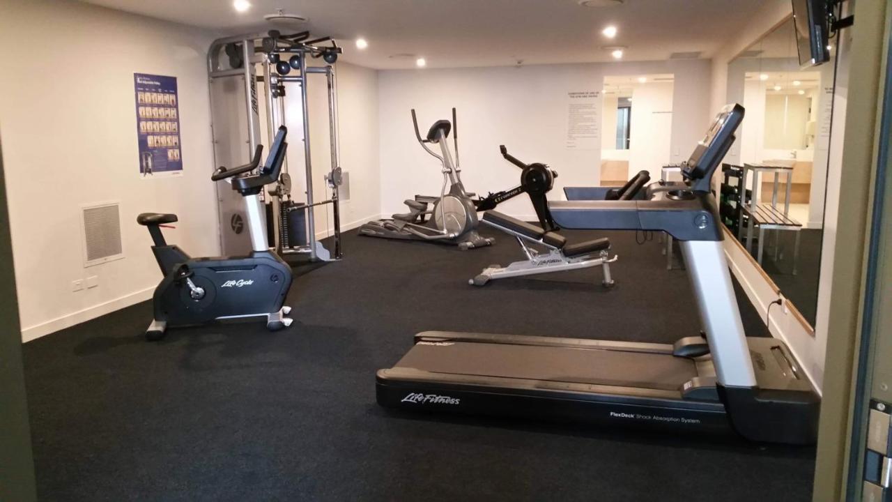 阿莱格拉赫维湾美爵公寓式酒店 外观 照片 A typical gym
