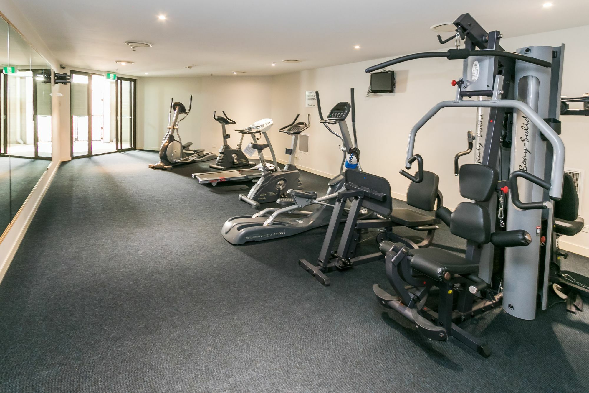阿莱格拉赫维湾美爵公寓式酒店 外观 照片 The gym at the hotel