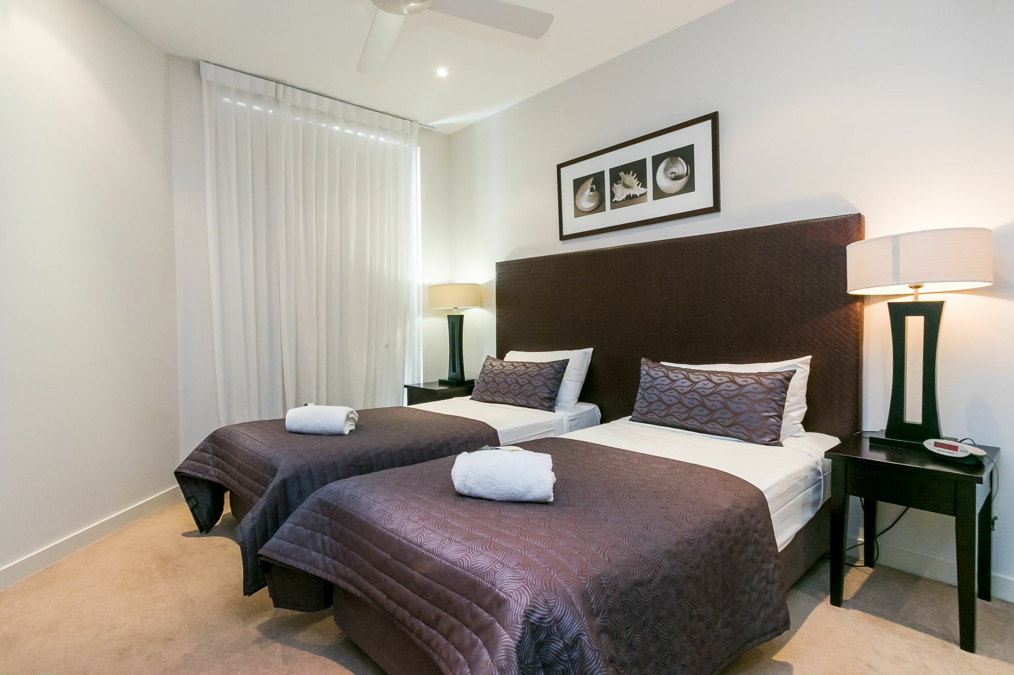 阿莱格拉赫维湾美爵公寓式酒店 外观 照片 A bedroom at the Mantra on Broadbeach